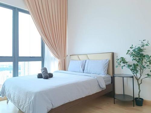 COL 31A 1Bedroom Balcony Infinity Pool KLCC View