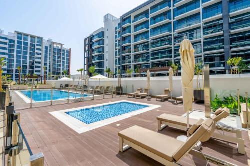 GuestReady - Elegant living in Dubai - Tap to explore photos