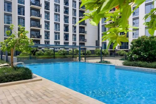 Stylish Home in Executive Residences - Tap to explore photos