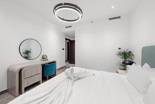 FIRST CLASS 2BR Premium City Escape - Tap to explore photos