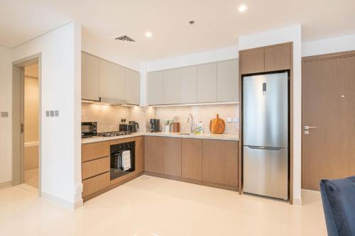 Exclusive 1BR with Private Beach Access - Tap to explore photos
