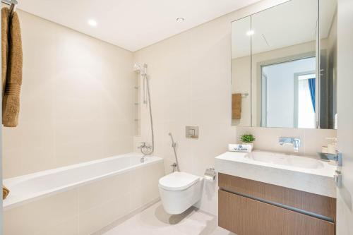 Exclusive 1BR with Private Beach Access - Tap to explore photos