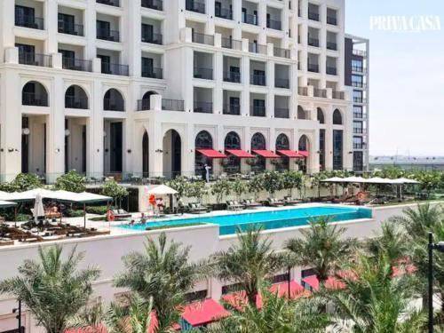 PRIVACASA - Vida Residences Creek Beach 901 - Tap to explore photos