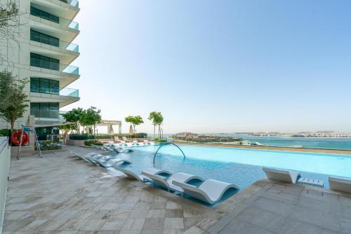 Beach Vista Tower 2 - Stunning Beachfront - Full Sea Views - Tap to explore photos