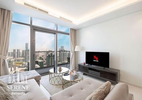 Serene Retreats Paramount Two Bedroom Suite 3 with Burj View - Tap to explore photos