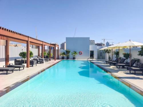 Modern Spacious- 2 BR with Pool & Gym- Luma 22 JVC - Tap to explore photos