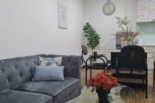 Cozy studio family lake view SETAPAK CENTRAL MALL - Tap to explore photos