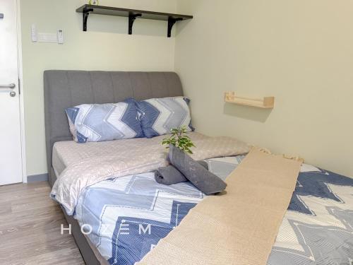 Comfort Living 3BR4B Near Desa Park and Mont Kiara - Tap to explore photos