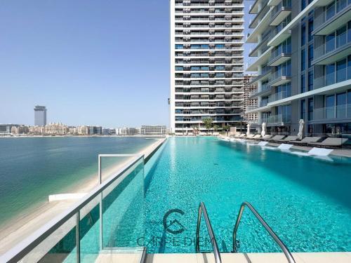 Beach Isle Tower 2 - Stunning Beachfront with Full Sea Views - Tap to explore photos