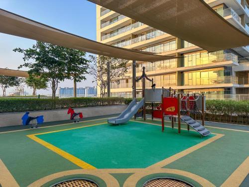 Beach Isle Tower 2 - Stunning Beachfront with Full Sea Views