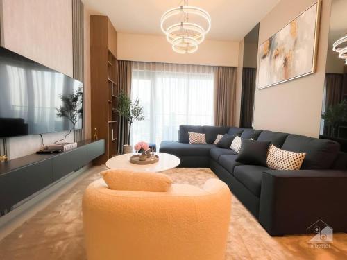NEW! Modern Elegance 2B in Burj Royale Downtown - Tap to explore photos