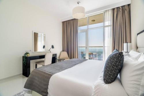 Exquisite 1Bedroom With City Views - Tap to explore photos