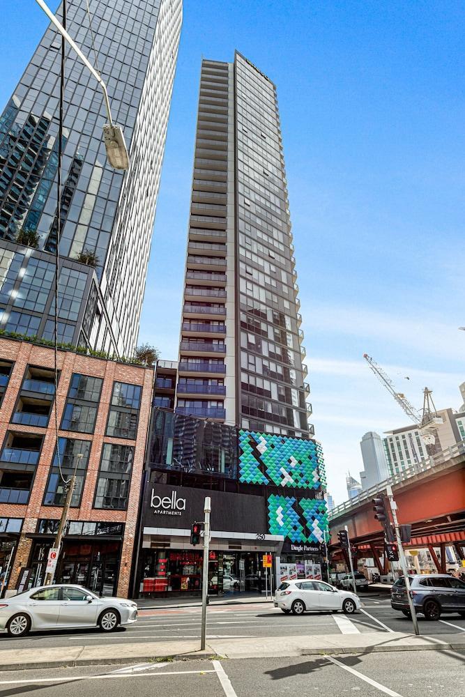 Pristine 2-bed Unit With Beautiful City Landscape - Tap to explore photos