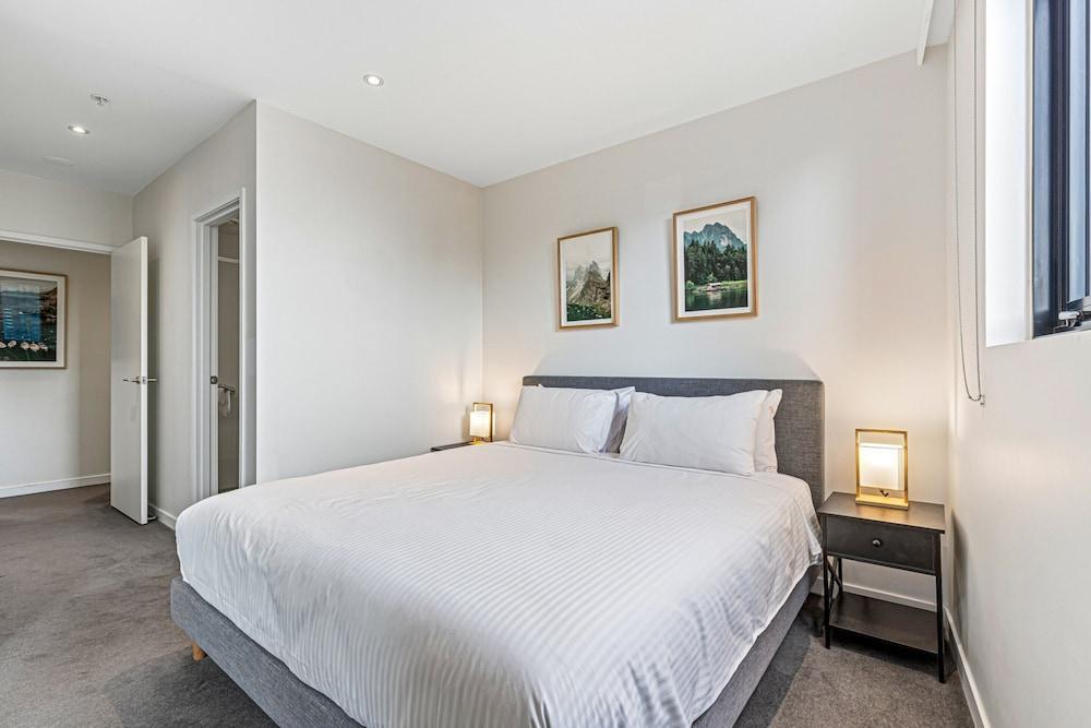 Pristine 2-bed Unit With Beautiful City Landscape - Tap to explore photos
