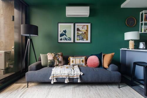 Evergreen Oasis - Poolside Living on Stanley Street - Tap to explore photos