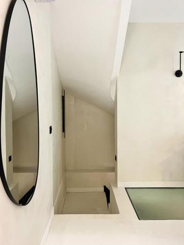 Superb Apartment Palais Royal Louvre Museum Free Netflix - Tap to explore photos