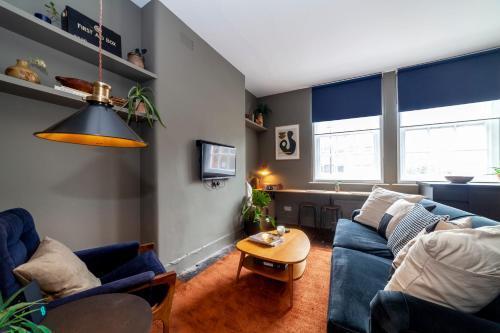 Beautiful and Spacious 1BR apt, Bethnal green - Tap to explore photos