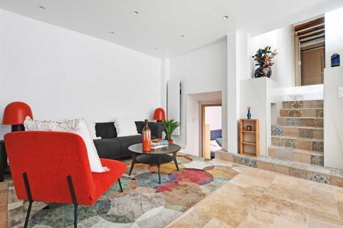 Amazing apartment 10P3BR Beaubourg - Centre de Paris - Tap to explore photos
