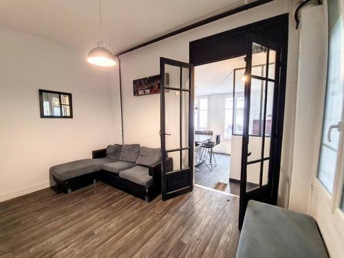 Vincennes superbe appartement en rdc - Tap to explore photos