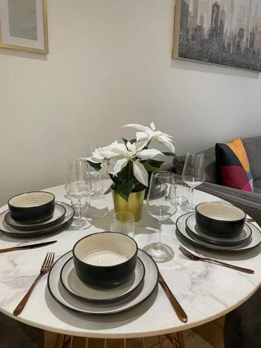 Brand new 1 bedroom apartment - Tap to explore photos