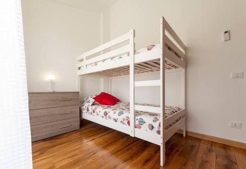 Alloggio Flavia 2 camere 2 terrazze Pet Friendly - Tap to explore photos