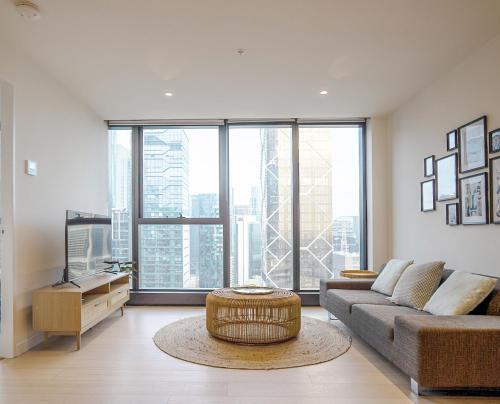 Cozy & spacious 2B2B APT in CBD - Tap to explore photos