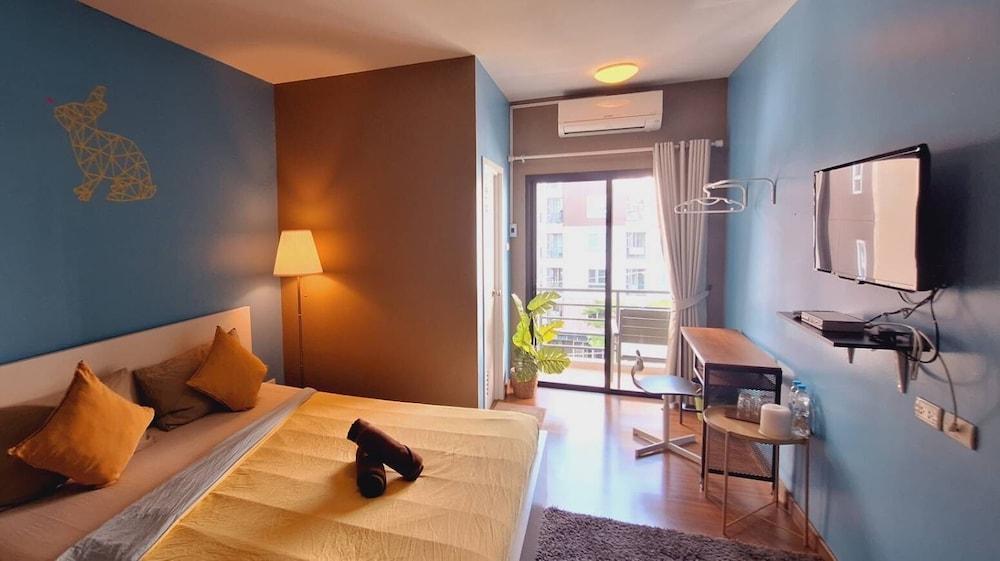 Peony's Home Room Type - Deluxe Double Room, Balcony, Garden View