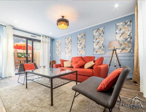 Marvel House - Disneyland 5min, Private Parking, Terrace - Tap to explore photos
