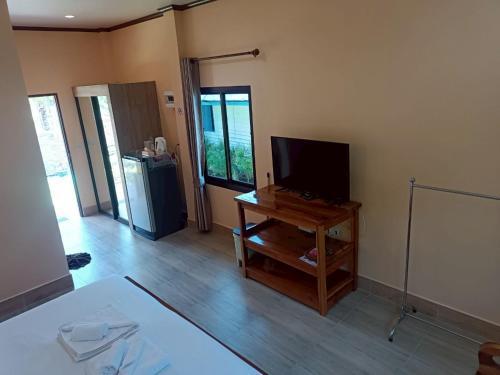 Thongplu Beach Resort Samui - Tap to explore photos