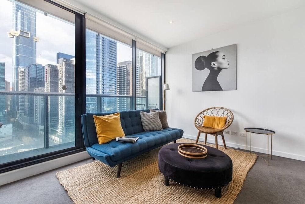 Southbank Bella - New Listing - Tap to explore photos