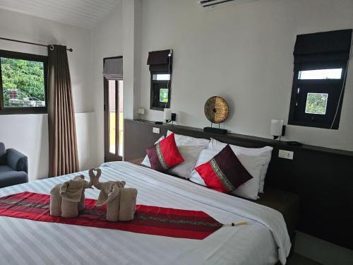 DB Studios Samui - Adults Only - Tap to explore photos