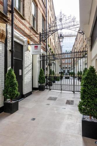 Roomspace Serviced Apartments - Sterling House