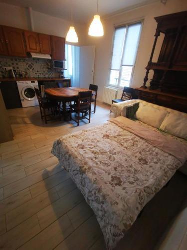 Appartement vintage - Tap to explore photos