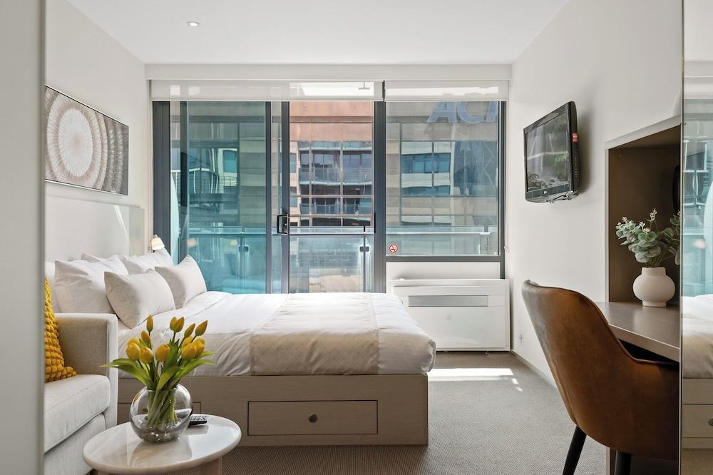City Stays Room Type - Superior Studio, Balcony