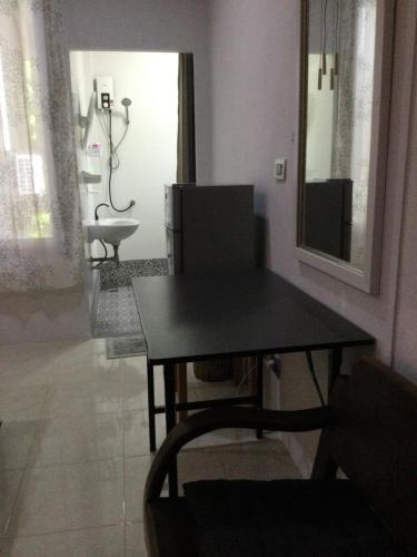 Ananas Samui Hostel Room Type - Twin Room with Private Bathroom