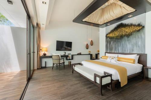 Villa Mango with staff (brand new)