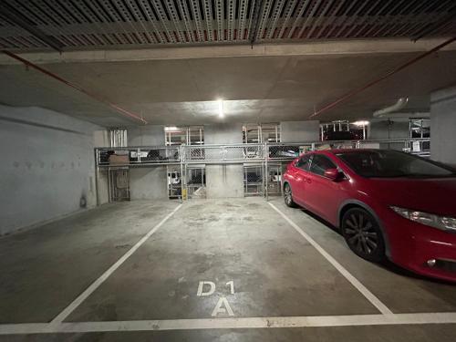 Stunning 2BR loft Maribyrnongfree parkingbalcony - Tap to explore photos
