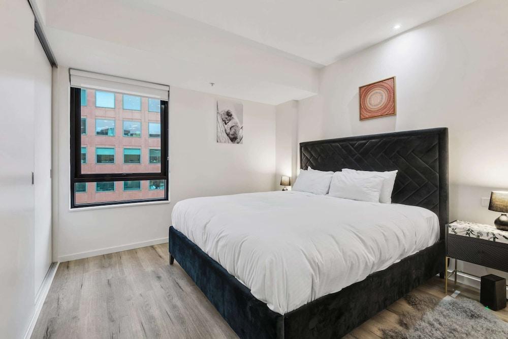 Central Southbank 1-bed Apartment