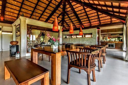 Villa Solaris Room Type - Three-Bedroom Villa Villa Solaris Room Type - Three-Bedroom Villa