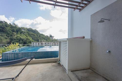 Penthouse Kamala Falls 260mq - Tap to explore photos