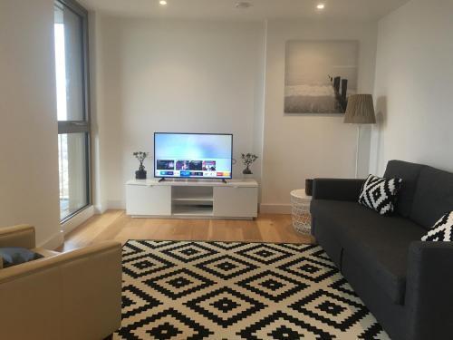 LUXURY SERVICED APARTMENT***** - Tap to explore photos