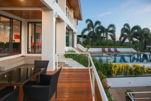 Phuket Superior Sunrise Sea View Private Pool Villa - Tap to explore photos