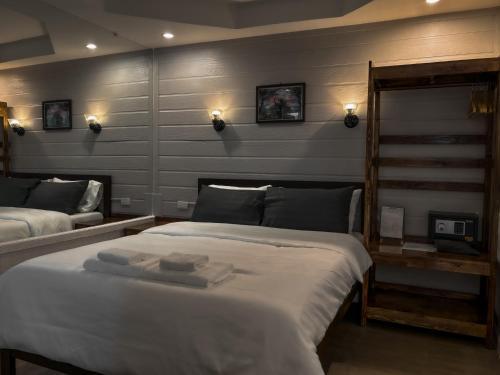 Mangoes Pattaya Room Type - Standard Queen Room