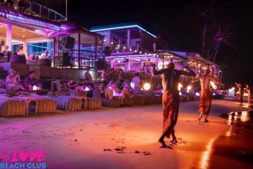 LOVE Beach Club - Tap to explore photos