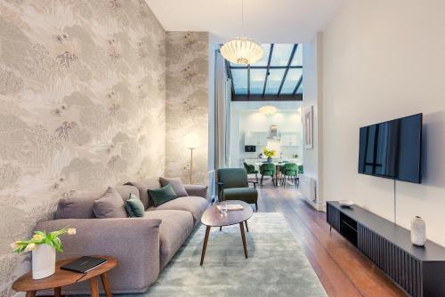 Sweett - Artois Haussman - Tap to explore photos