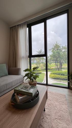 Sky Park Laguna 1 bedroom Golf View - Tap to explore photos
