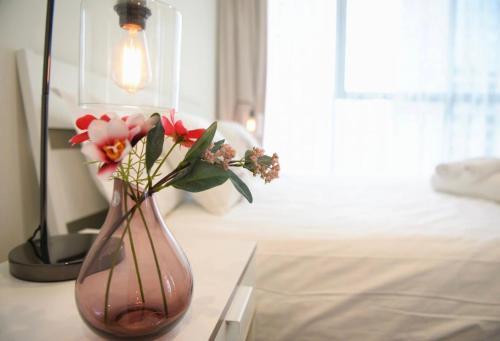 Great Location! Darling Harbour Superb 2BR Apt - Tap to explore photos