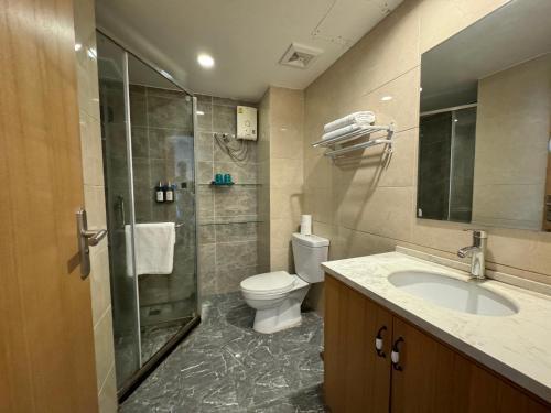 Pentafield City Residence Room Type - Deluxe Studio with Balcony