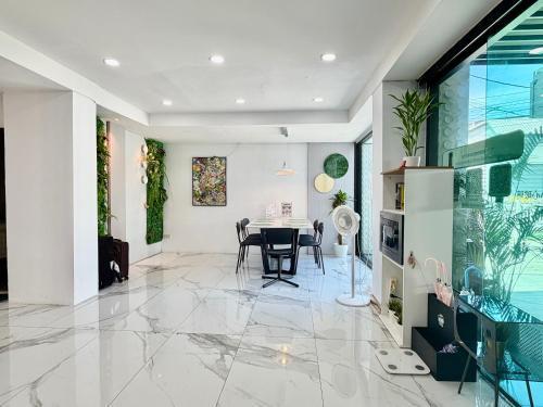 Pentafield City Residence - Tap to explore photos