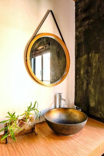 Hidden Habitat - Design Guesthouse - Tap to explore photos